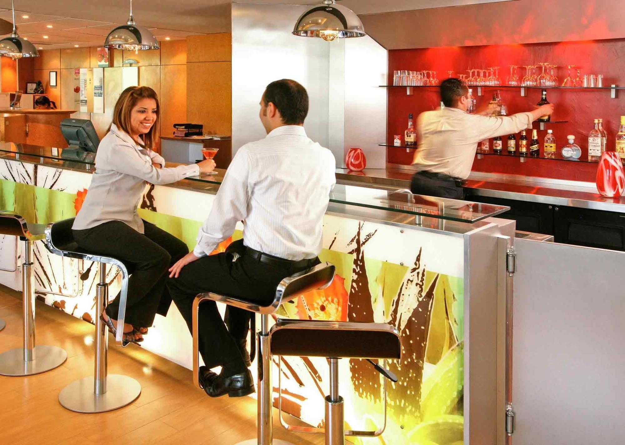 Ibis Monterrey Valle San Pedro Garza Garcia Ngoại thất bức ảnh