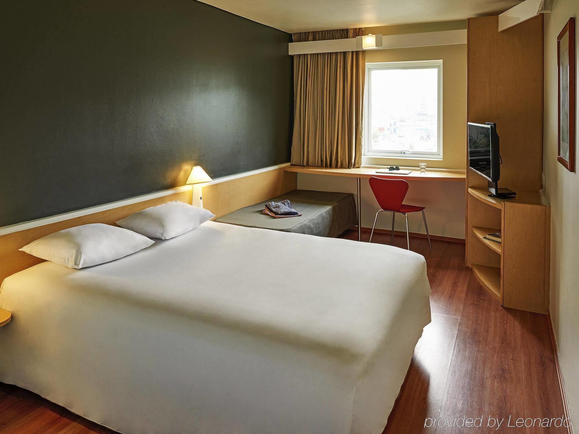 Ibis Monterrey Valle San Pedro Garza Garcia Ngoại thất bức ảnh