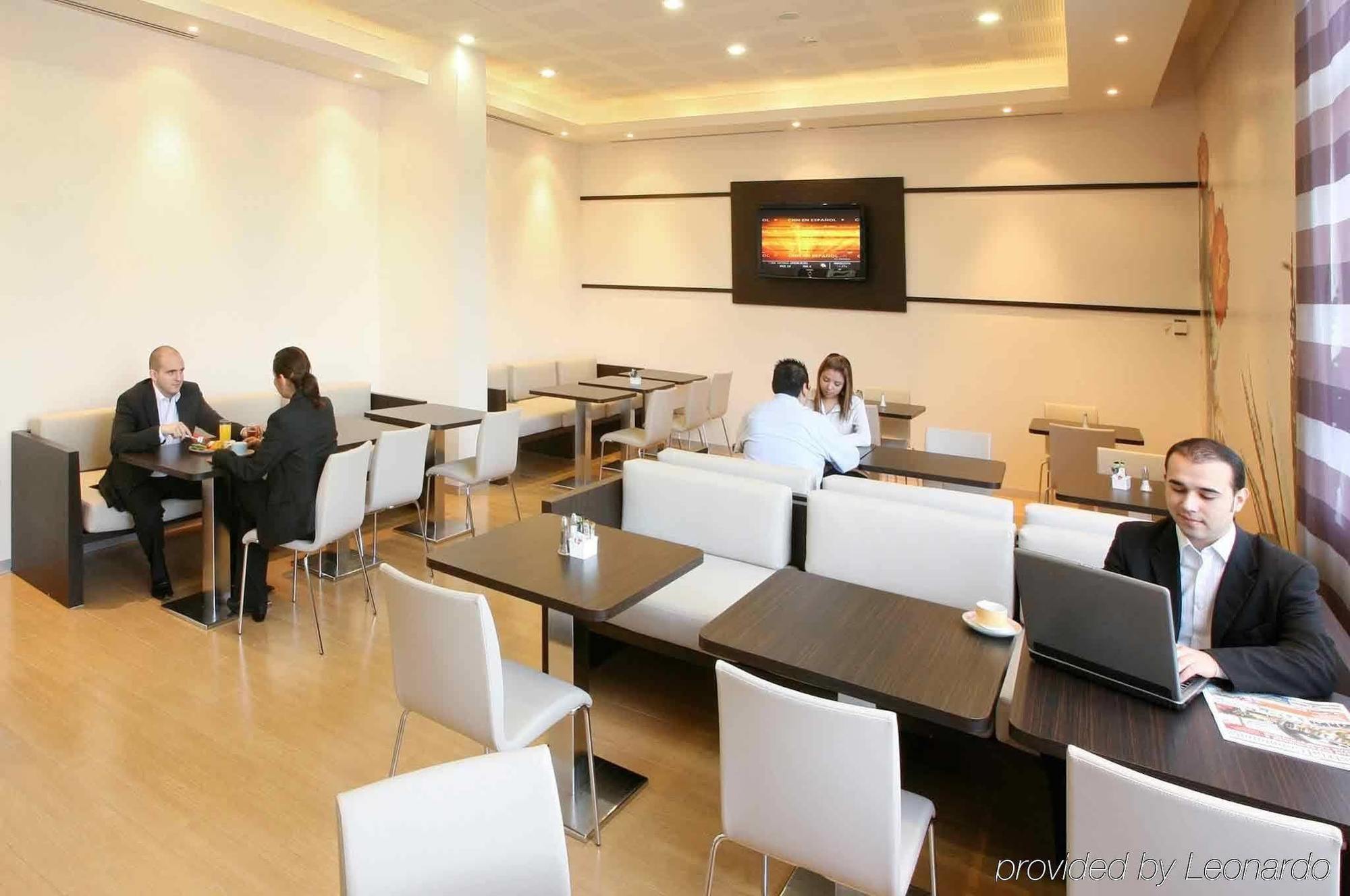 Ibis Monterrey Valle San Pedro Garza Garcia Ngoại thất bức ảnh